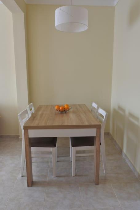 Apartment In The Center Of Carvoeiro With Terrace Eksteriør bilde